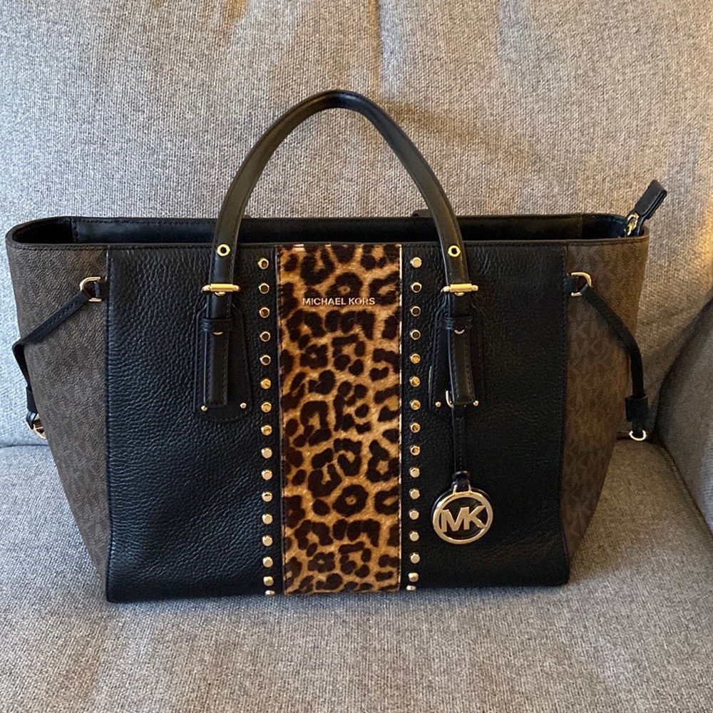 Michael KORS Purse- Excellent Condition- used once